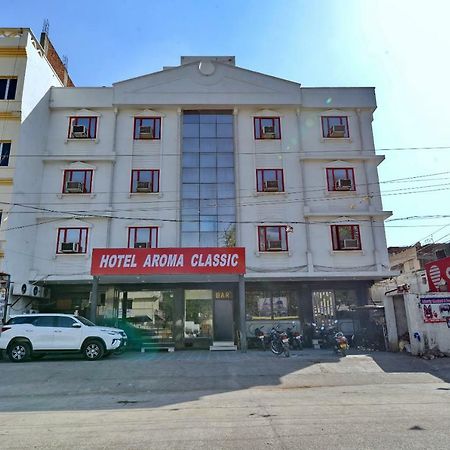 Oyo 1822 Hotel Ambassador Dehradun Luaran gambar