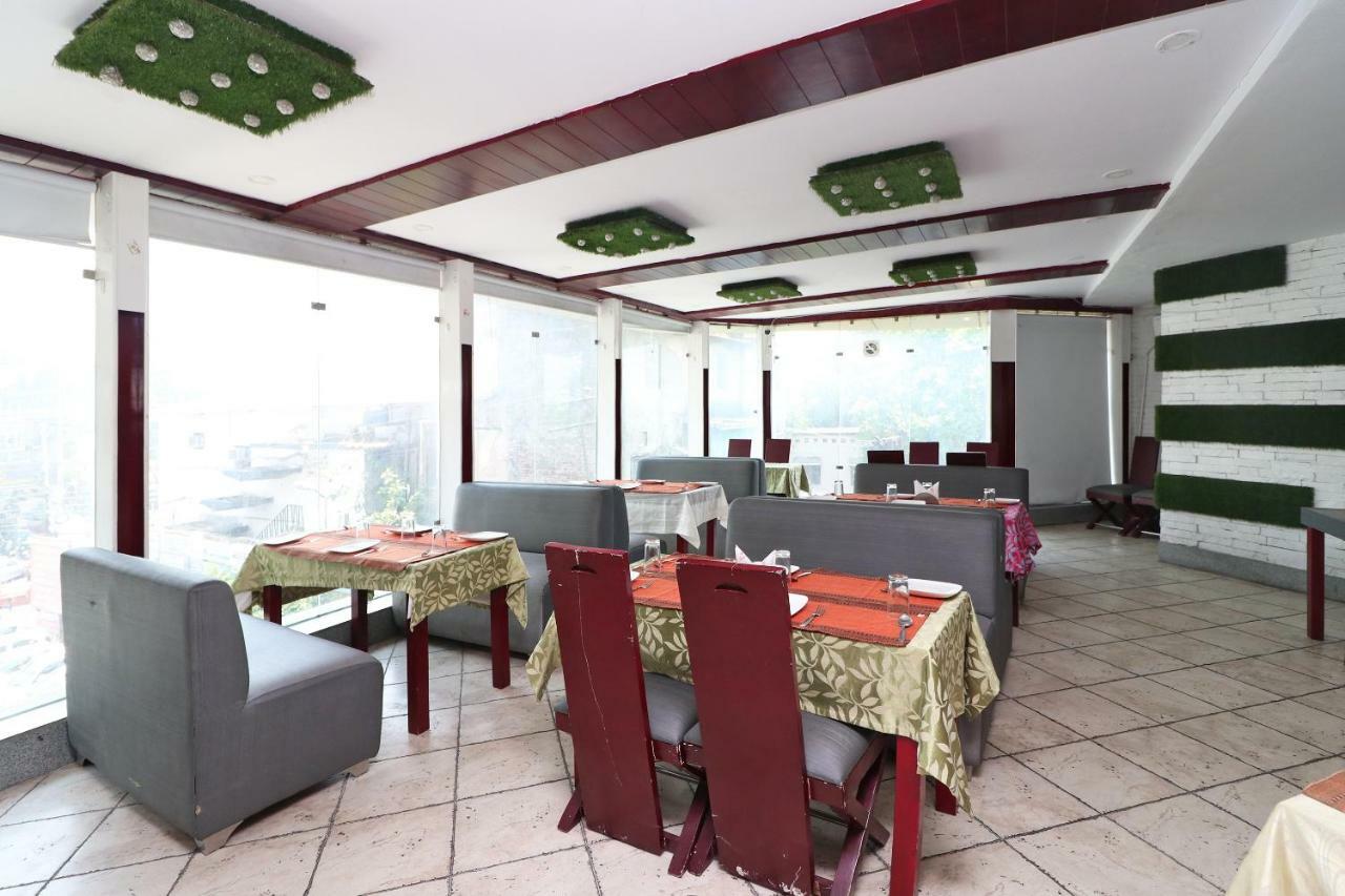 Oyo 1822 Hotel Ambassador Dehradun Luaran gambar